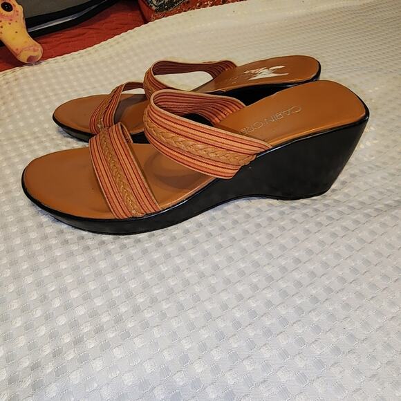 CABIN CREEK EUC WOMEN'S SIZE 9.5 GOLD SLIPON SANDALS - Picture 1 of 10